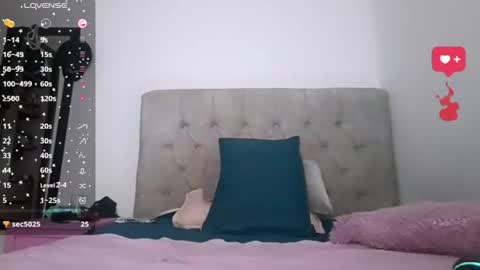 Snapshot of emily_rosse9 chatting on November 5, 11:49 pm emily_rosse9 online show from November 5, 11:49 pm