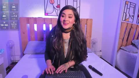 Emilly online show from May 4, 8:16 pm