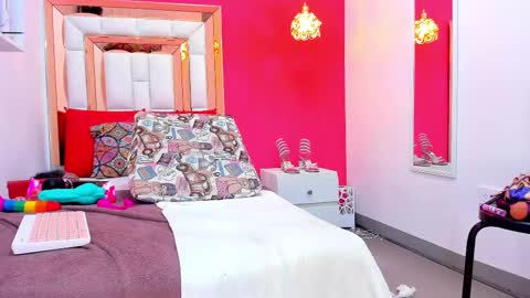 Emily online show from February 20, 2:24 pm