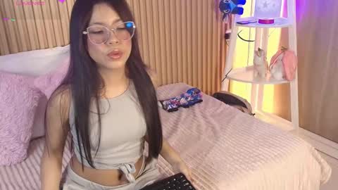 Emily online show from March 13, 12:34 pm