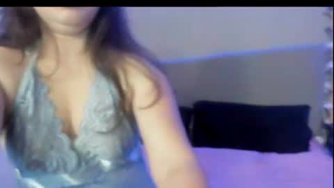 Snapshot of emily_tulip chatting on June 20, 11:24 am Vanesa online show from June 20, 11:24 am