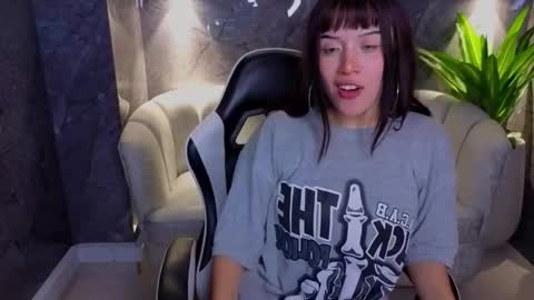 Online 2200 to 600 online show from December 2, 2:50 am