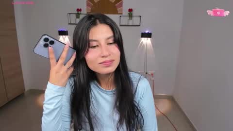 Snapshot of emily_villamil_ chatting on December 1, 9:53 pm Emi online show from December 1, 9:53 pm