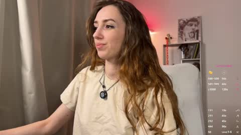 Snapshot of emily_w0w_ chatting on April 9, 8:03 pm Lia online show from April 9, 8:03 pm