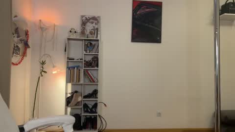 Snapshot of emily_w0w_ chatting on July 13, 2:42 pm Lia online show from July 13, 2:42 pm