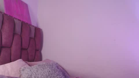 emily_w2 online show from May 31, 3:04 am