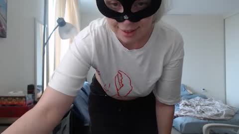 Emily online show from September 12, 5:24 pm