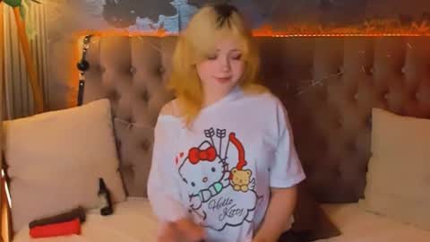 Baby Emelli online show from May 6, 6:41 am