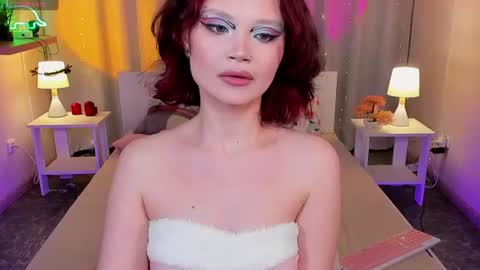 Snapshot of emilychaves chatting on July 6, 5:04 pm Emilyhaves online show from July 6, 5:04 pm