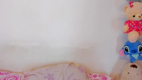 Snapshot of emilyclay_1 chatting on October 16, 2:40 pm Sweet Emily online show from October 16, 2:40 pm