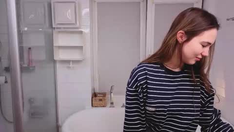 Emily online show from December 3, 5:11 pm