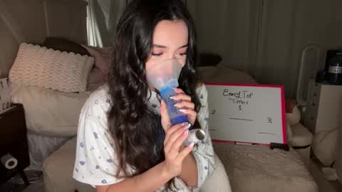 emilyfawn online show from March 8, 6:17 am