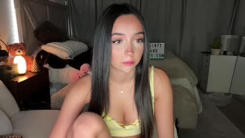 emilyfawn online show from May 7, 5:24 am