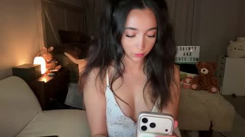 emilyfawn online show from May 17, 5:05 am