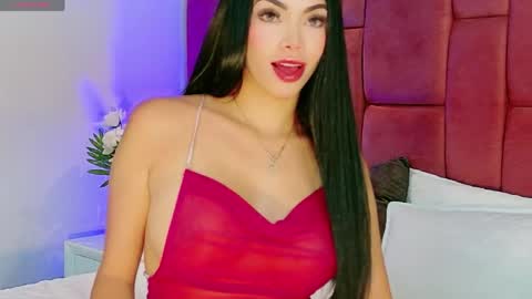 Snapshot of emilyflame chatting on June 1, 2:57 am Emily Flame online show from June 1, 2:57 am