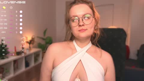 Emily  online show from February 1, 3:39 pm