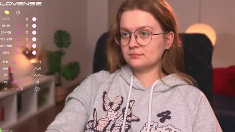 Emily  online show from February 26, 1:41 pm