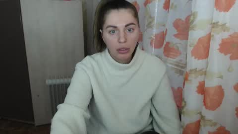Snapshot of emilyfork chatting on January 9, 2:07 pm emilyfork online show from January 9, 2:07 pm