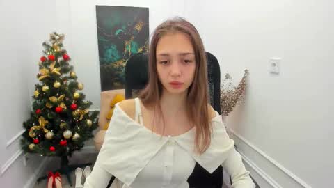 Emily online show from December 16, 4:28 am