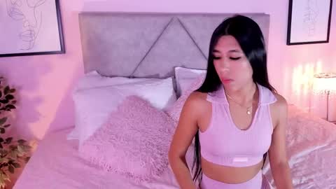 Emily online show from March 1, 1:35 pm