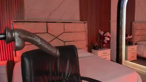 Emily Hendrix online show from March 13, 1:51 pm