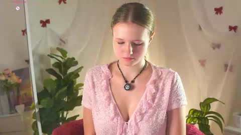 Emi online show from June 20, 11:18 pm