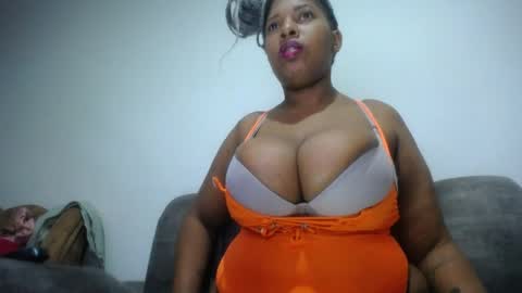 Emilyhines online show from May 13, 10:27 pm