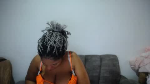 Emilyhines online show from June 5, 7:41 pm