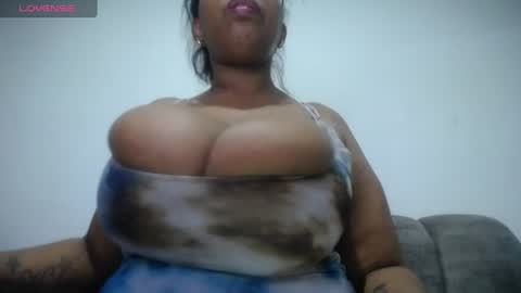 Emilyhines online show from July 12, 8:11 pm