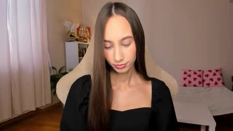 Snapshot of emilyhoston chatting on October 2, 11:50 am Alina online show from October 2, 11:50 am