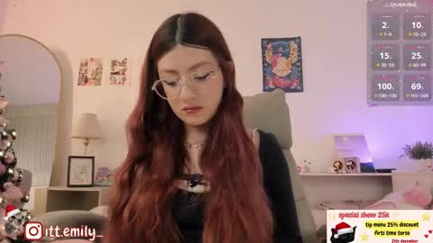 Snapshot of emilyincb1 chatting on December 18, 5:35 am first stream May 5 ig online show from December 18, 5:35 am