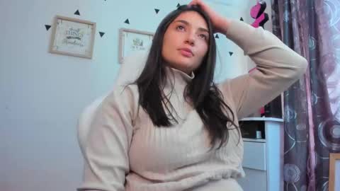 Snapshot of emilyjangcandy_ chatting on November 10, 4:17 pm Emily Jang online show from November 10, 4:17 pm