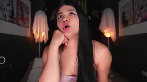 Emily Jhonson online show from November 2, 1:35 pm