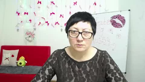 Emily online show from April 29, 5:52 pm