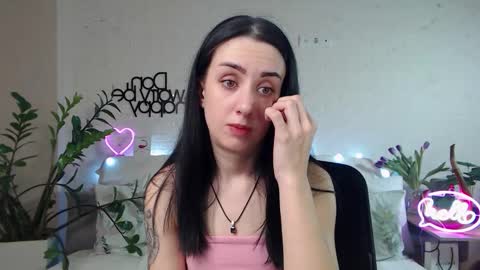 Emyli online show from February 13, 8:55 pm