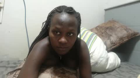 Snapshot of emilyposha chatting on March 15, 8:59 pm Emilly online show from March 15, 8:59 pm