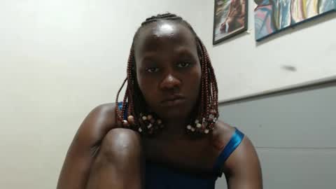 Snapshot of emilyposha chatting on March 22, 9:51 pm Emilly online show from March 22, 9:51 pm