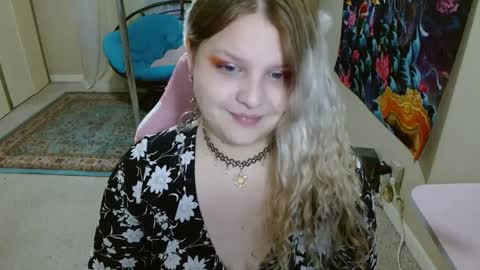 Snapshot of emilyshaze chatting on February 3, 10:54 pm emily haze online show from February 3, 10:54 pm