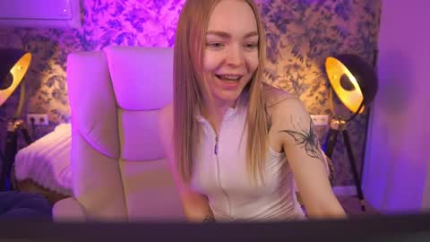 MY NAME IS Emily WELCOME EVERYONE I WILL BE HAPPY TO GIVE YOU WHAT YOU HAVE DREAMED OF FOR SO LONG online show from April 24, 7:33 am