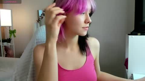 Snapshot of emilytrase chatting on July 11, 1:30 am Betty online show from July 11, 1:30 am
