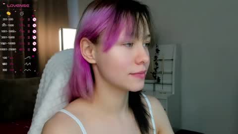 Snapshot of emilytrase chatting on July 15, 1:22 am Betty online show from July 15, 1:22 am