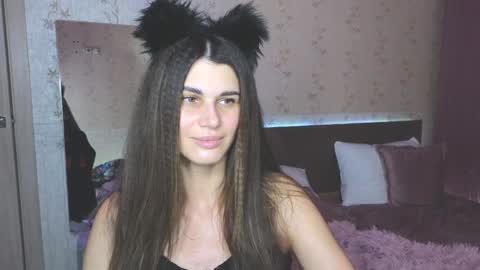 Snapshot of emilytucker chatting on December 29, 11:07 am Emily online show from December 29, 11:07 am