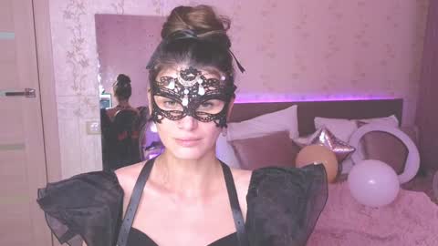 Snapshot of emilytucker chatting on January 12, 5:13 am Emily online show from January 12, 5:13 am