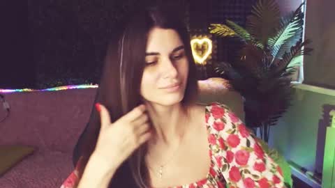 Snapshot of emilytucker chatting on September 11, 2:22 am Emily online show from September 11, 2:22 am