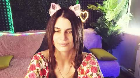 Snapshot of emilytucker chatting on September 25, 5:22 am Emily online show from September 25, 5:22 am