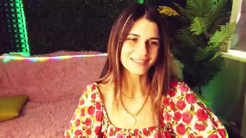 Snapshot of emilytucker chatting on September 26, 2:04 am Emily online show from September 26, 2:04 am