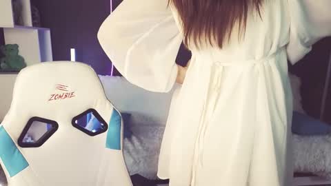 Snapshot of emilytucker chatting on September 27, 2:38 am Emily online show from September 27, 2:38 am