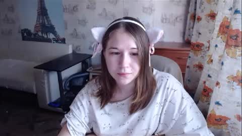 Snapshot of emilyway chatting on December 20, 9:11 am emilyway online show from December 20, 9:11 am