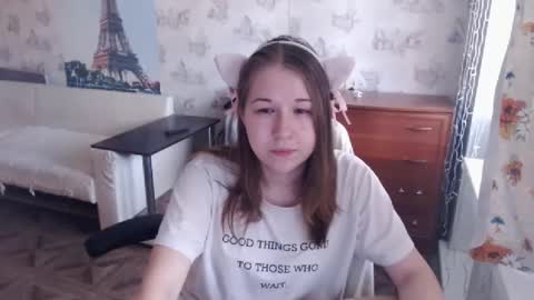 Snapshot of emilyway chatting on February 6, 6:29 am emilyway online show from February 6, 6:29 am