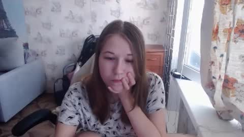 Snapshot of emilyway chatting on March 6, 11:03 am emilyway online show from March 6, 11:03 am